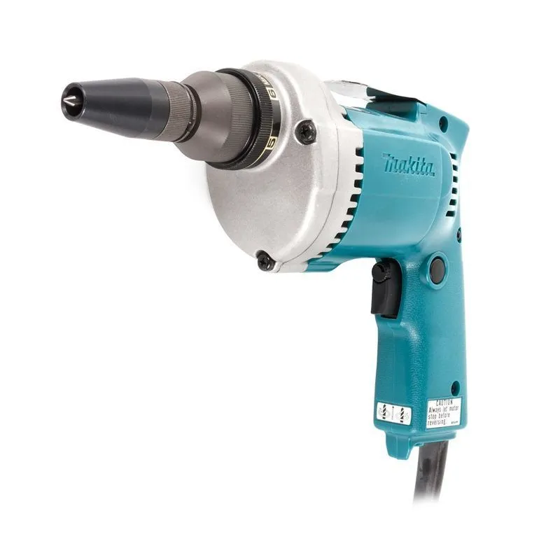 Шуруповерт Makita 6805BV