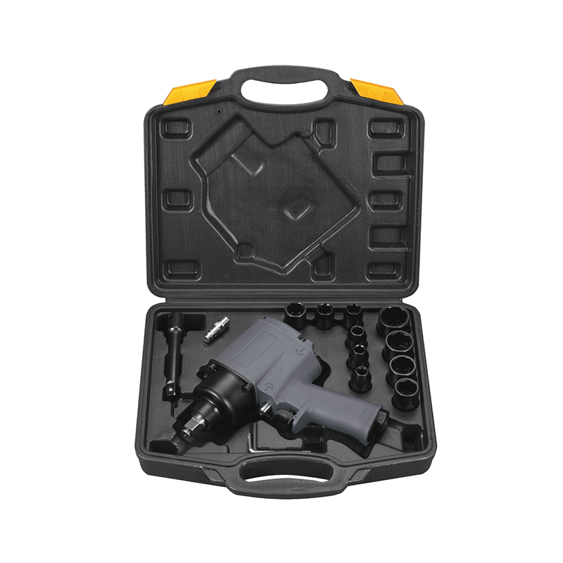 Пневмогайковерт с набором ударных головок FUBAG IW720 1/2 дюйма в кейсе (100193)